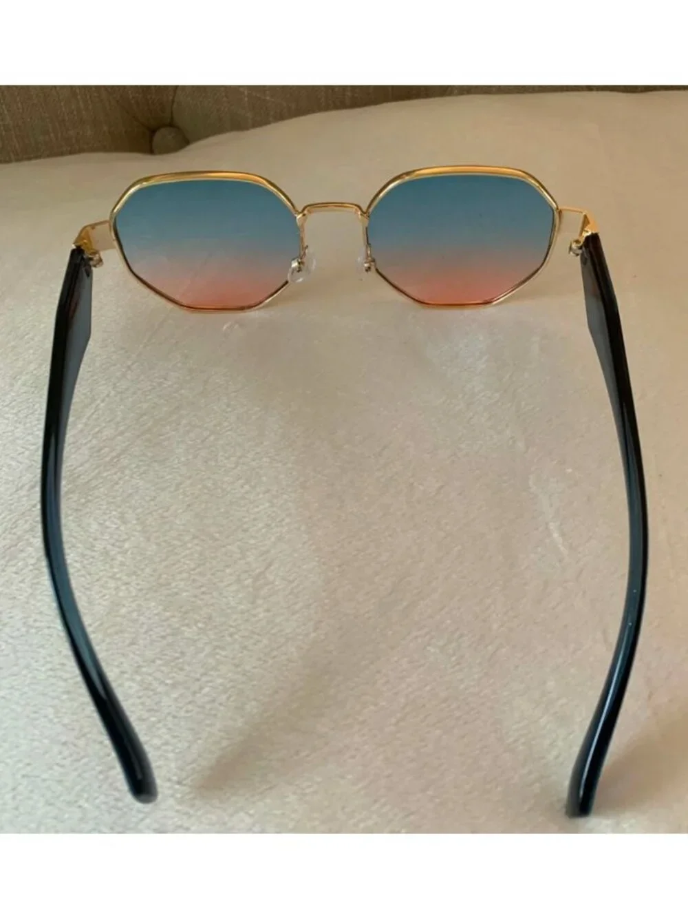 Unisex Vintage Style Octagonal Gold Frame Sunglasses W/ Blue-Pink Gradient Lens